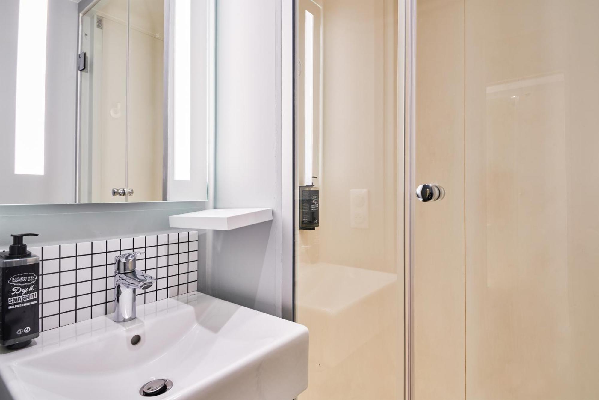 Ibis Budget Saint-Maurice Exterior foto