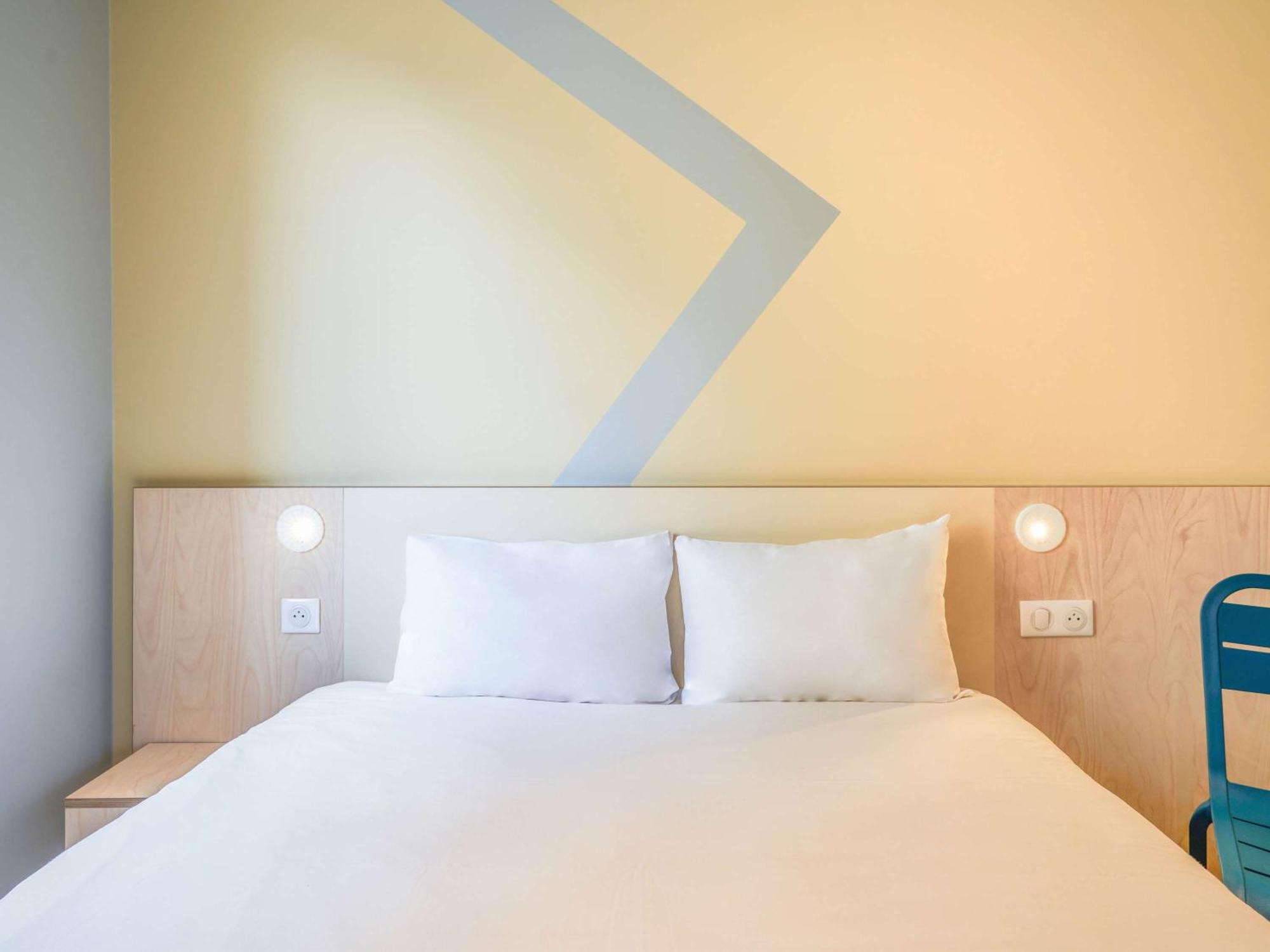 Ibis Budget Saint-Maurice Exterior foto